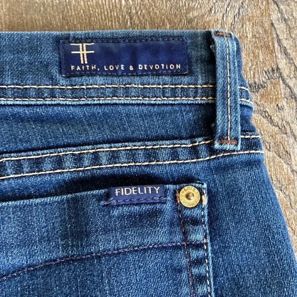 Fidelity |  Scoop Low Rise Tapered Jeans - Picture 7 of 8